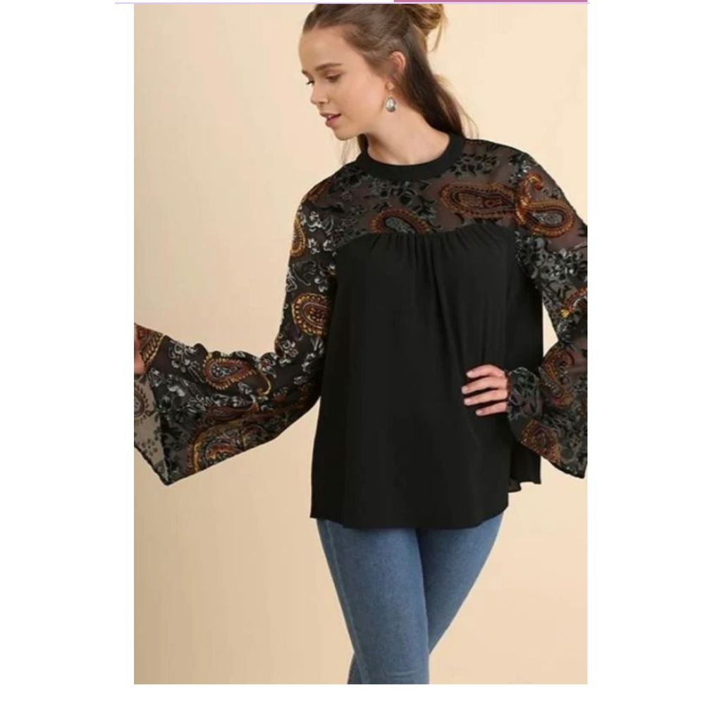 Umgee Velvet Blouse Size Large Black Burnout Bell Sleeve Blouse